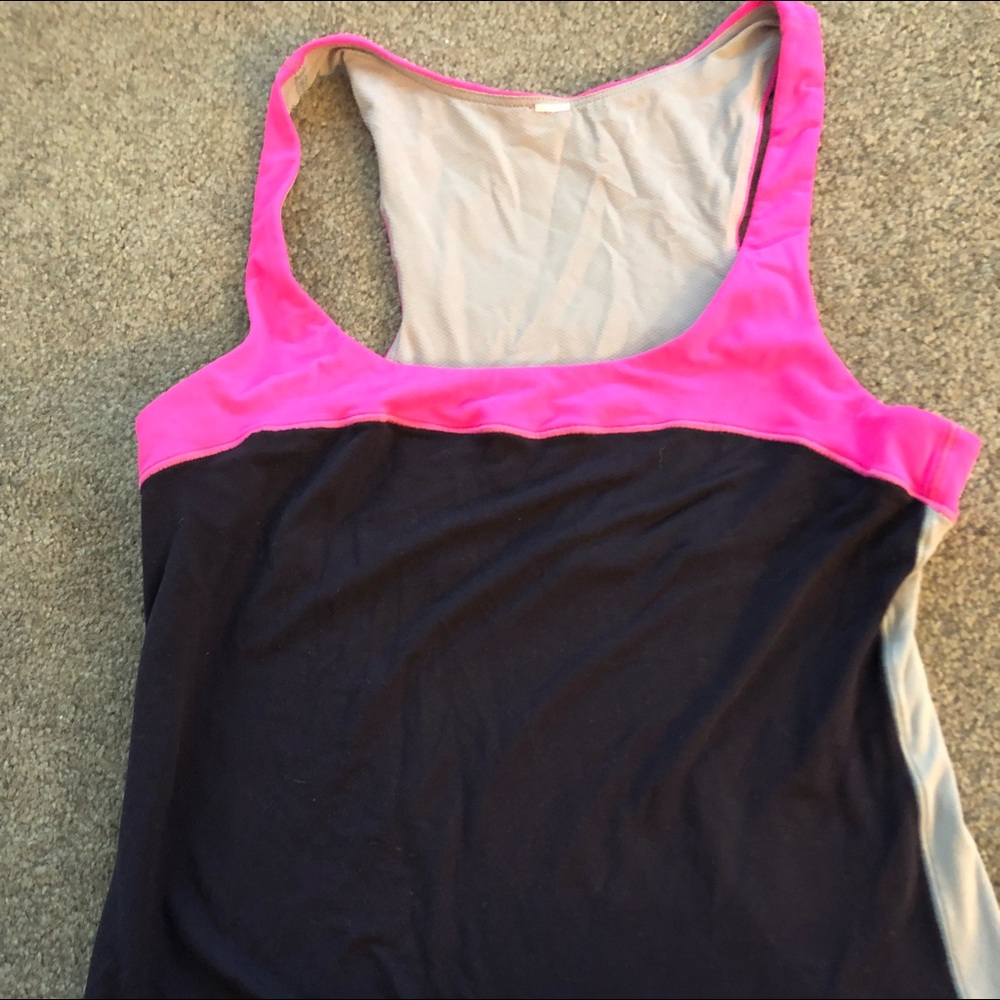 lululemon tank size 6